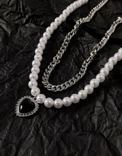 Y2K Pearl Necklace Y2K Pearl Necklace